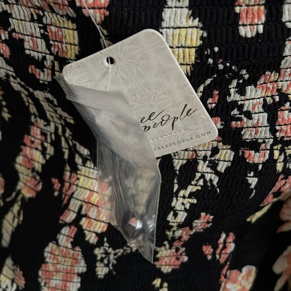 🆕 Free People Hilary Printed Top in Black Combo - Picture 13 of 14